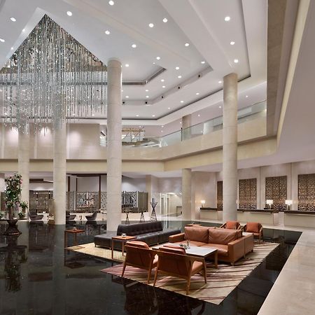 Kochi Marriott Hotel Kültér fotó Lobby