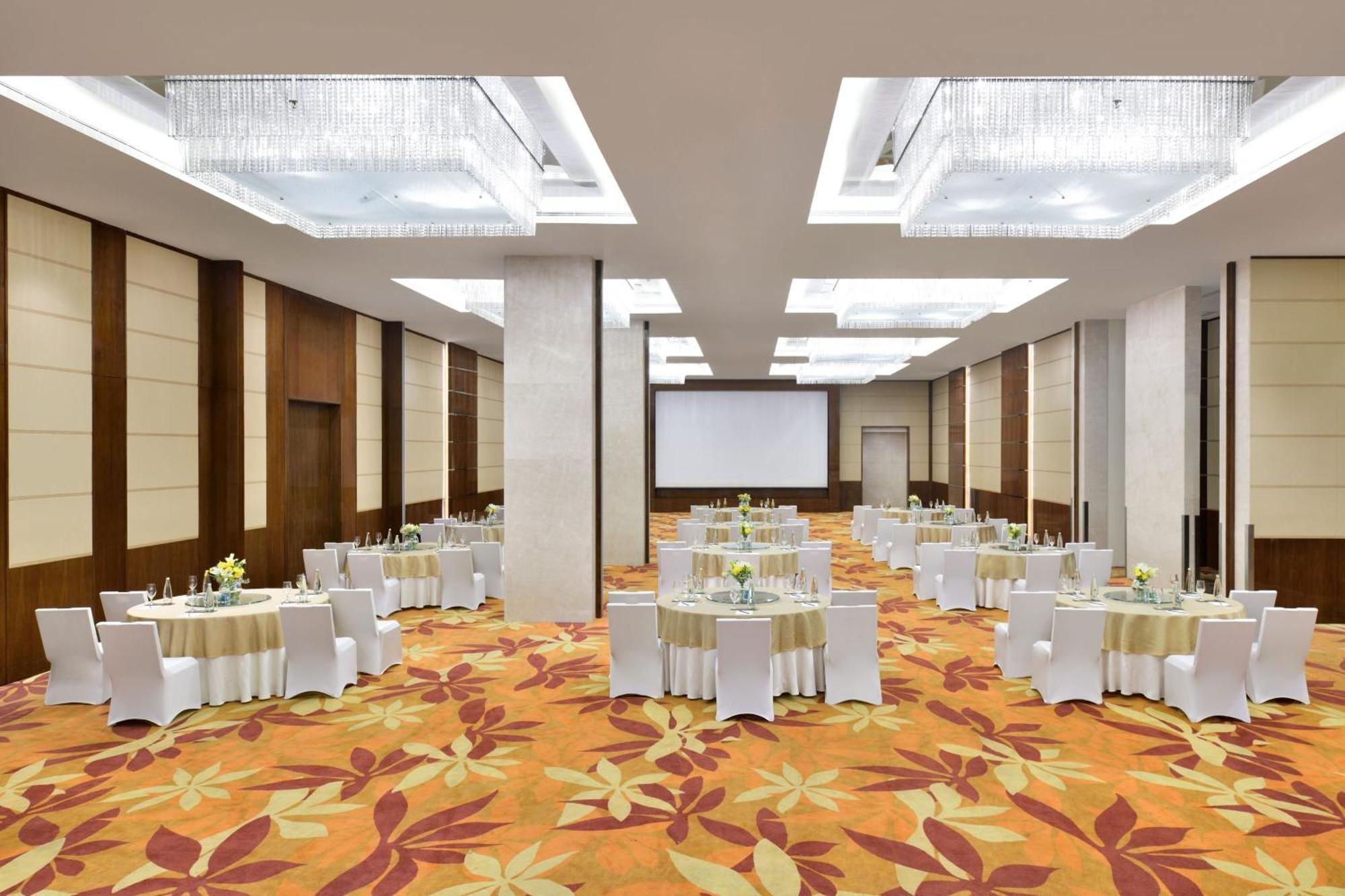 Kochi Marriott Hotel Kültér fotó The ballroom